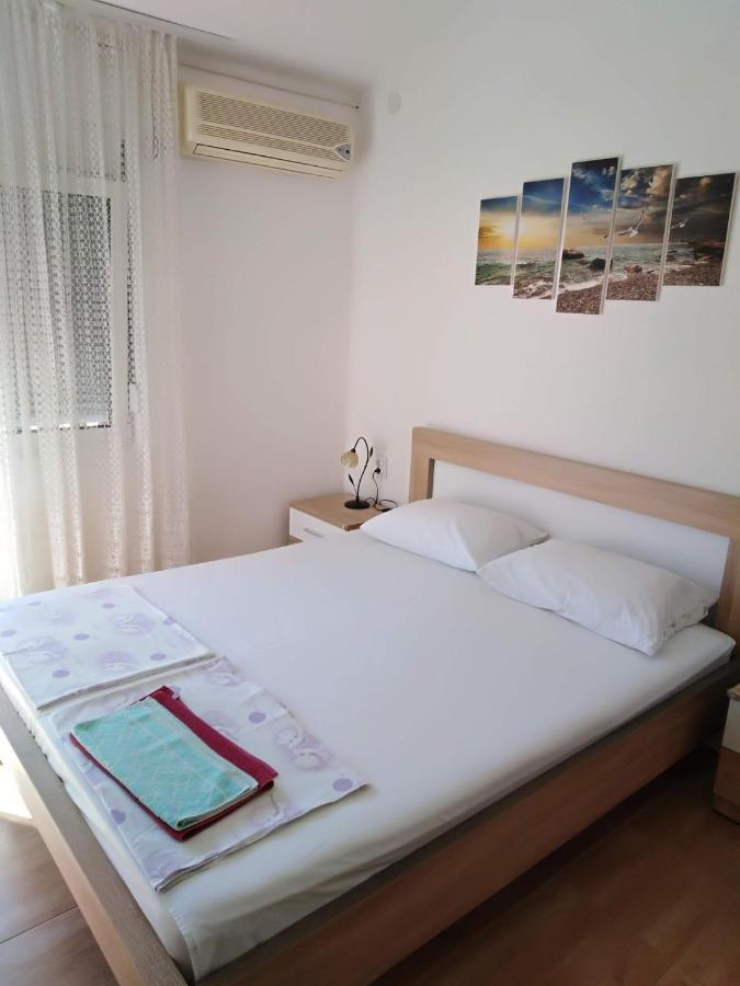 Dom Za Odmor J&S Daire Sutomore Dış mekan fotoğraf